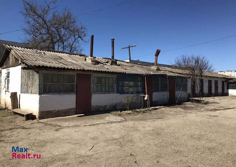 Красногвардейское посёлок городского типа Красногвардейское, Вокзальная улица, 31