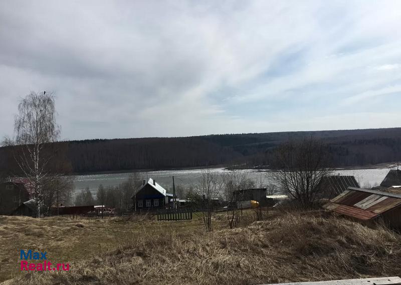 Губаха поселок городского типа Широковский, улица Максима Горького продажа частного дома