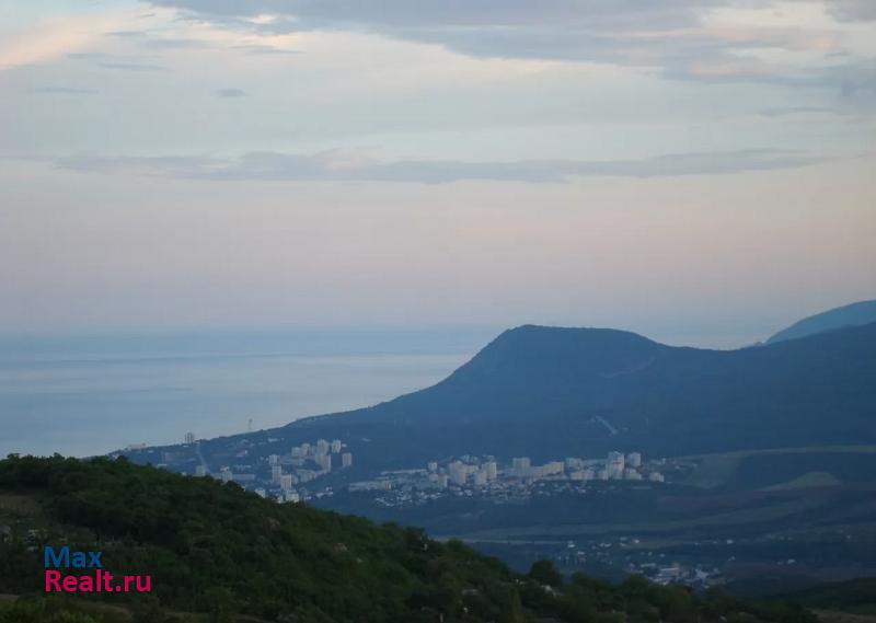 Алушта с. Лучистое, ул Верхняя, 11