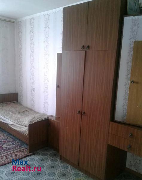 Октябрьская улица, 65 Тобольск продам квартиру