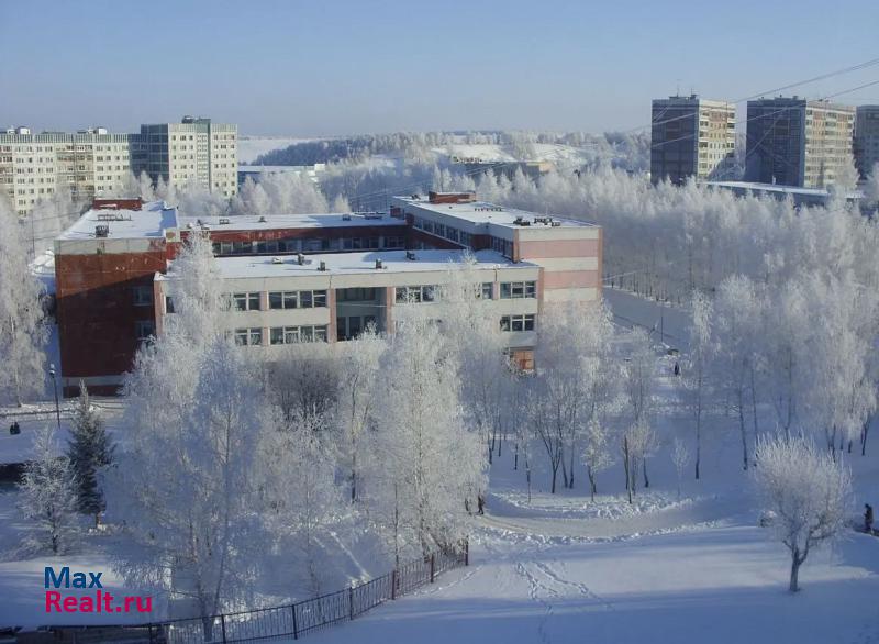 муниципальное образование поселок городского типа Камские Поляны, поселок городского типа Камские Поляны, 1-й микрорайон, 19А Камские Поляны квартира