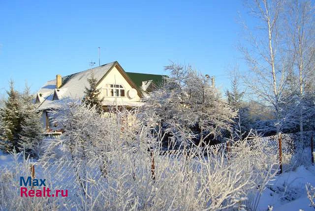 купить частный дом Шимск деревня Шарок