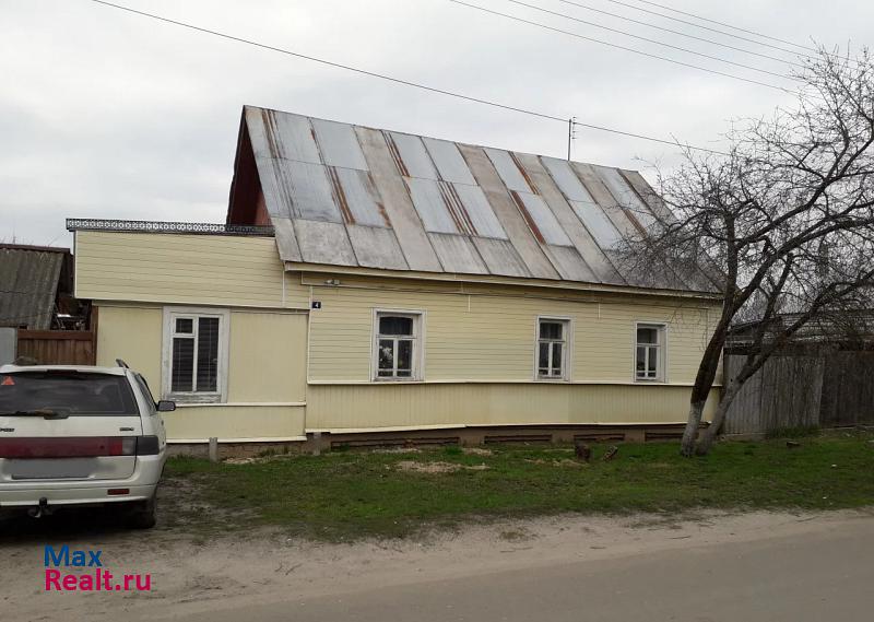 снять дом Трубчевск Трубчевское городское поселение, переулок 3-го Интернационала, 4