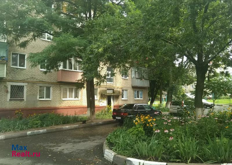 Комсомольская улица, 47 Губкин продам квартиру