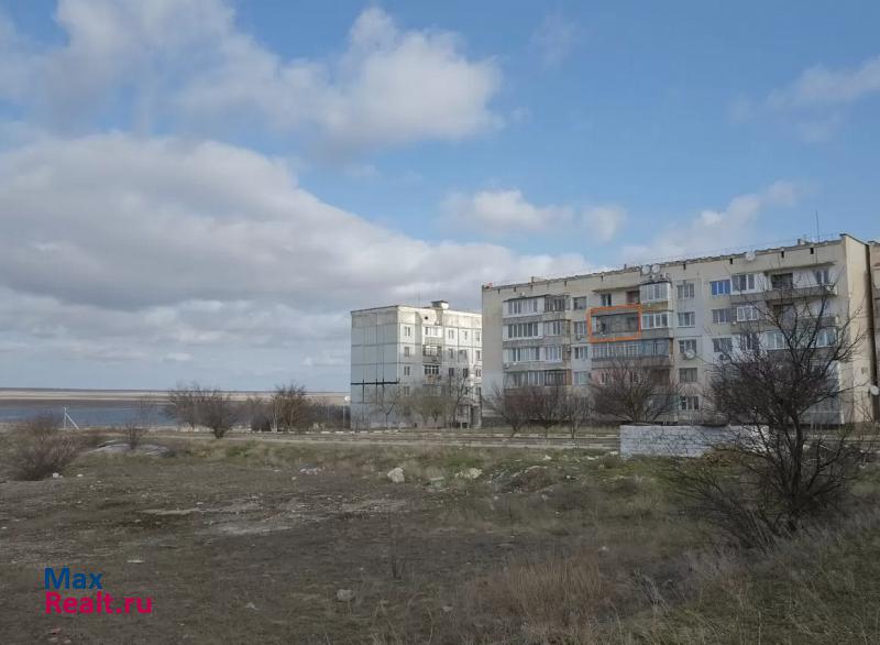 Евпатория посёлок городского типа Новоозёрное, Морская улица, 13