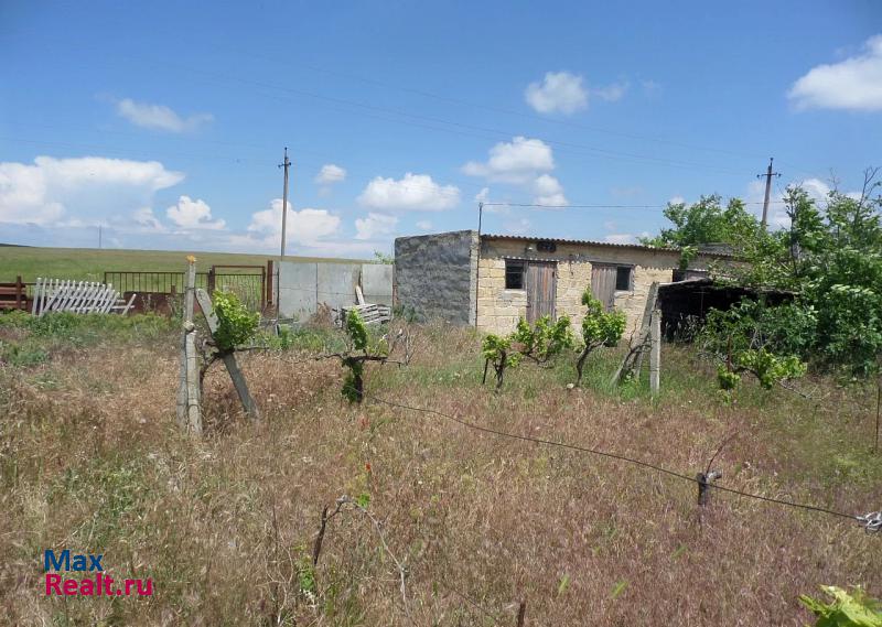 Евпатория Медведевское сельское поселение, село Медведево, Крымская улица, 7А дом