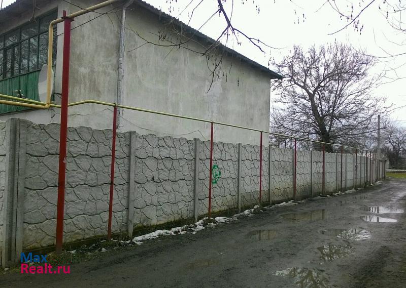 Октябрьское посёлок городского типа Октябрьское, улица Ленина