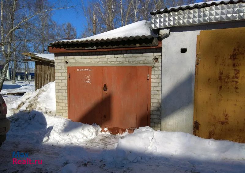 купить гараж Комсомольский Чамзинский район, посёлок городского типа Комсомольский, Коммунистическая улица, 1