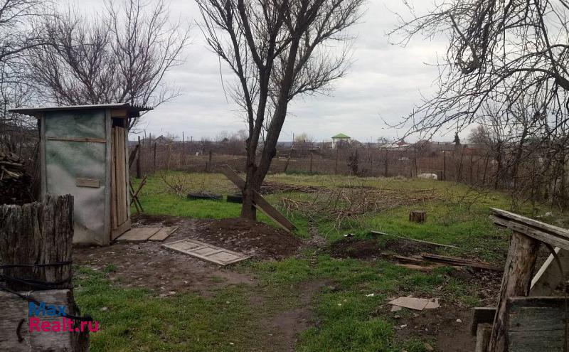 Красногвардейское село Красногвардейское, улица Комарова, 15