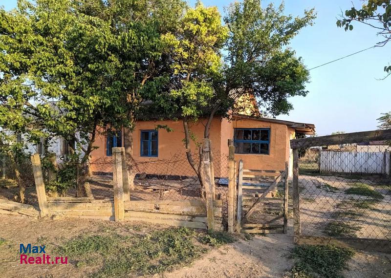 Черноморское Межводненское сельское поселение, село Водопойное, Полтавская улица