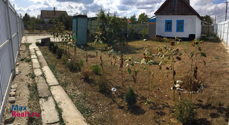 Приморский посёлок городского типа Приморский, улица 1 Мая, 22