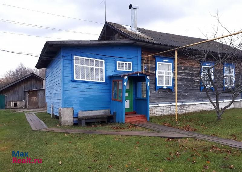 Сухобезводное поселок городского типа Сухобезводное, Школьная улица частные дома