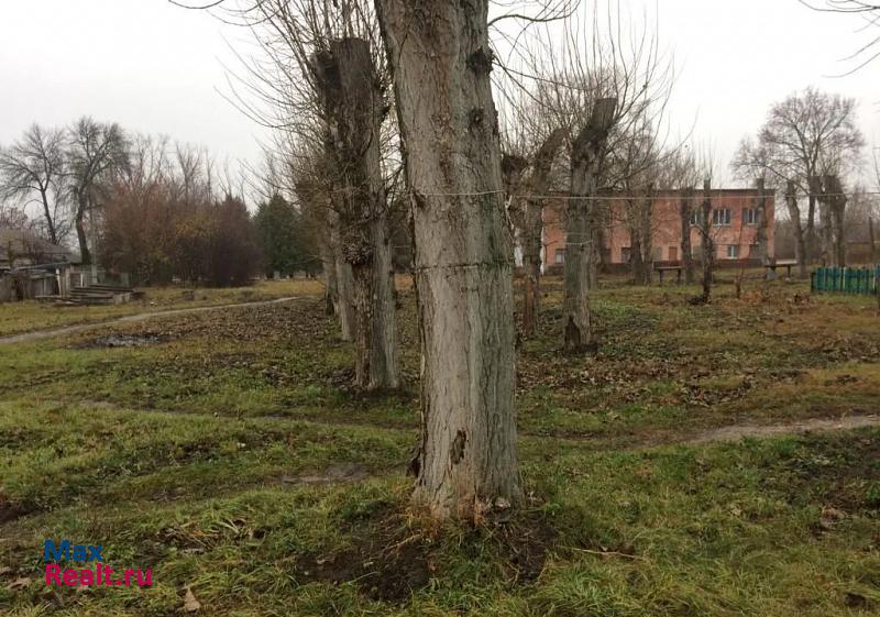 поселок городского типа Октябрьский, поселок Змеинка, Зелёная улица, 5 Октябрьский продам квартиру