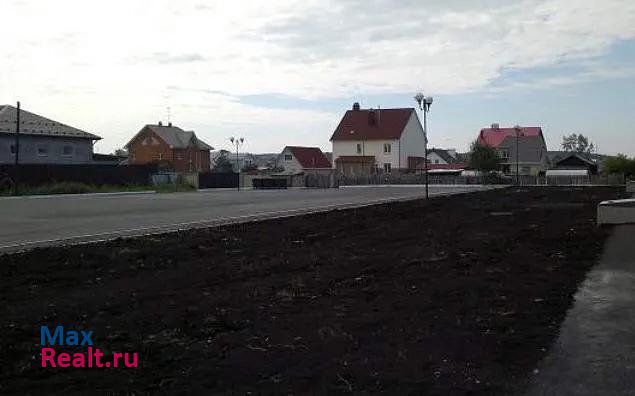 село Косулино, улица Огородников, 52 Верхнее Дуброво продам квартиру