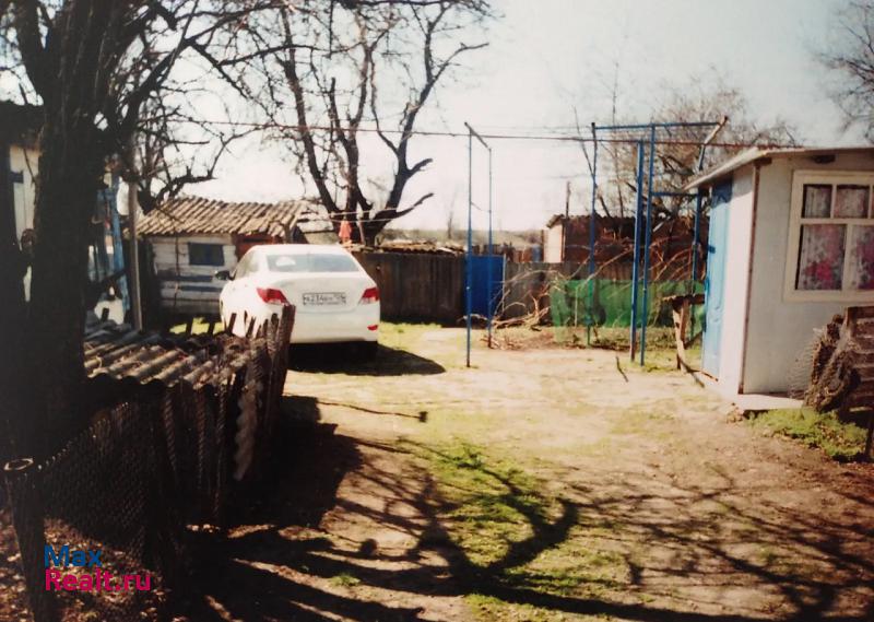 Городовиковск Ставропольский край, Красногвардейский р-н, с. Родыки частные дома