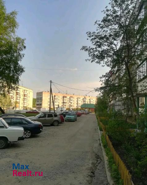 посёлок Рощино, улица Ленина, 8 Рощино продам квартиру