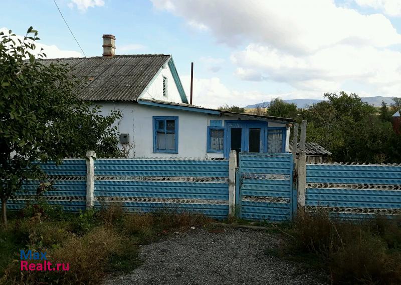 Старый Крым Льговское сельское поселение, село Льговское, улица Маяковского частные дома