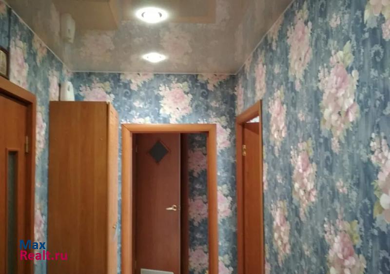 улица Островского, 46к2 Окуловка продам квартиру