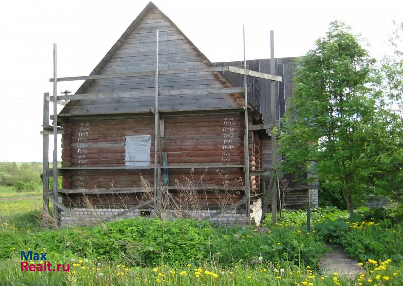 Дно деревня Лукомо, Береговая улица частные дома