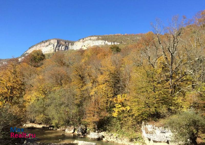 Каменномостский Краснодарский край, посёлок Мезмай, Клубная улица, 8 частные дома