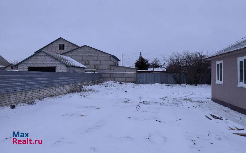 Новоаннинский городское поселение город Новоаннинский, улица Первых Комсомольцев, 8 частные дома