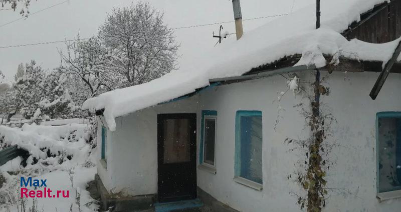 Первомайское Карачаево-Черкесская Республика, село Первомайское, Совхозная улица дом