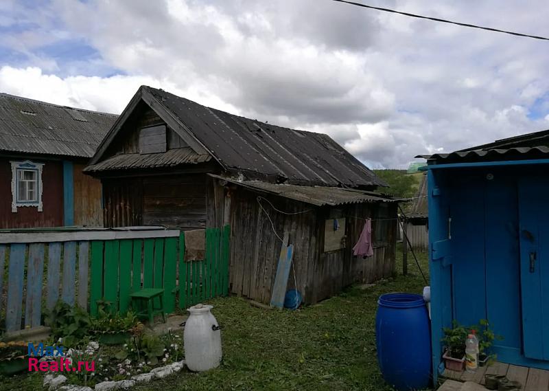 Богатые Сабы Юлбатское сельское поселение, село Юлбат, улица Габдуллы Тукая дом