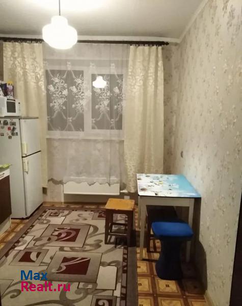 поселок городского типа Бачатский, улица Л. Шевцовой, 66 Бачатский продам квартиру