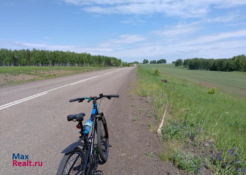 Иланский село Новопокровка, Набережная улица дом