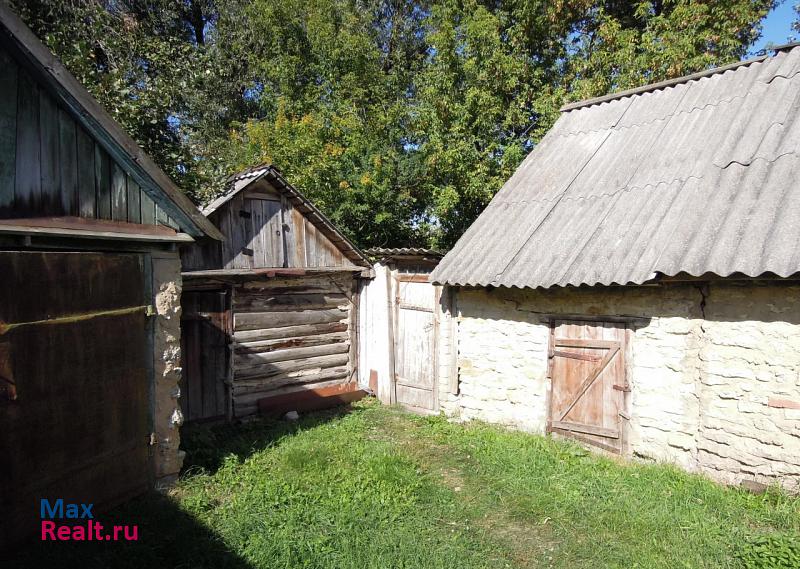 Хомутово Новодеревеньковский район, посёлок городского типа Хомутово, Новая улица дом