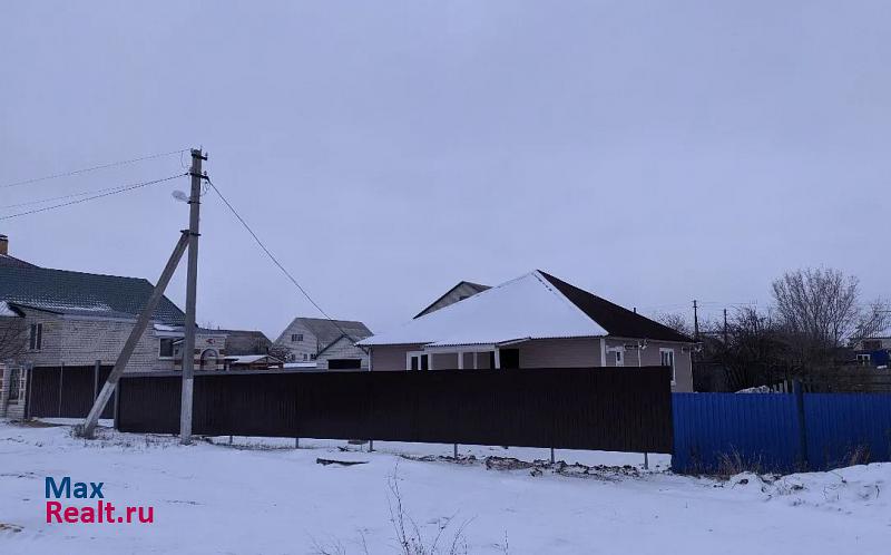 Новоаннинский городское поселение город Новоаннинский, улица Первых Комсомольцев, 8 продажа частного дома