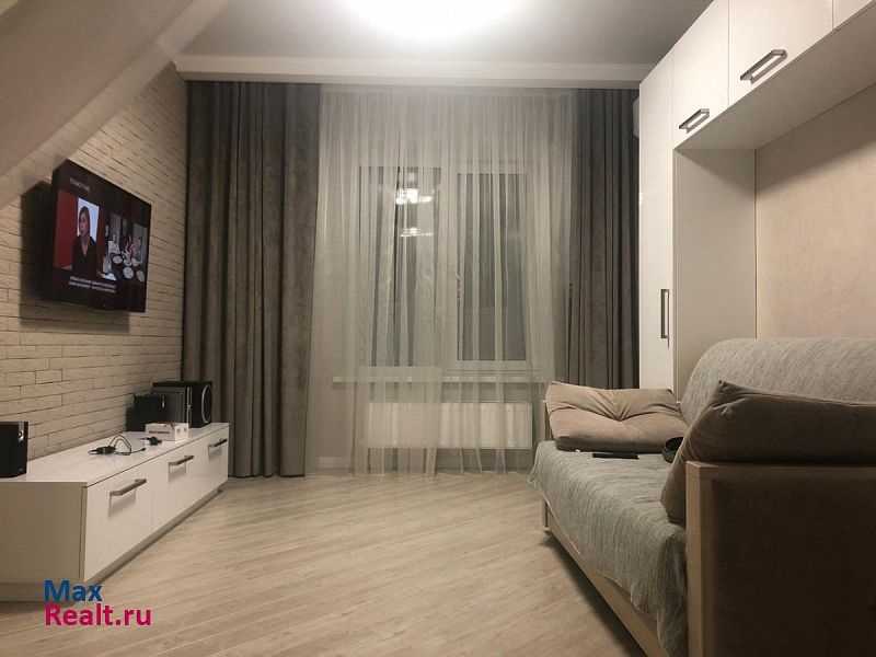 Проспект Строителей, 8  ​В-2 квартал, Волгодонск Волгодонск квартира