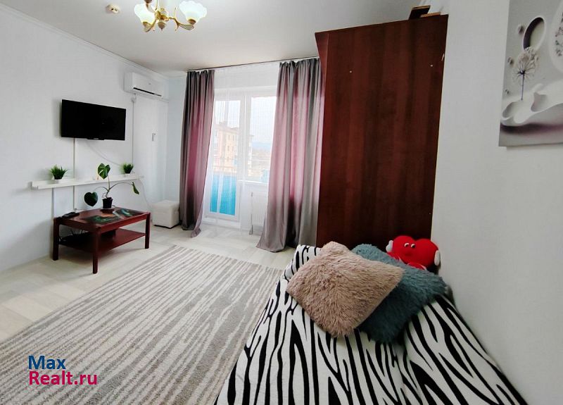 Октябрьская,37б Крымск квартиры посуточно