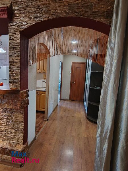 Крымск, ул. Жукова 6 Крымск квартира посуточно снять