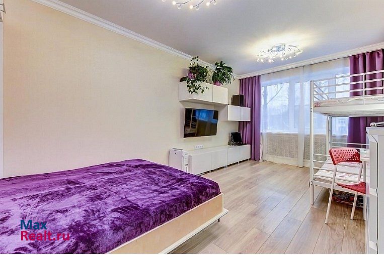 Мелеуз Октябрьская улица, 16  ​Мелеуз, Республика Башкортостан квартира снять без посредников